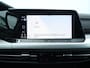 Volkswagen Golf 1.0 eTSI Life Business 110pk DSG | Trekhaak | Cruise control | Camera | LED | Keyless | Navigatie | Lichtmetalen velgen | Climate control | Stoel- en Stuurverwarming |