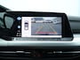 Volkswagen Golf 1.0 eTSI Life Business 110pk DSG | Trekhaak | Cruise control | Camera | LED | Keyless | Navigatie | Lichtmetalen velgen | Climate control | Stoel- en Stuurverwarming |