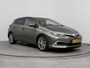 Toyota Auris 1.8 Hybrid Executive | Panodak | Parkeersensoren V+A | Navigatie | LED Verlichting |