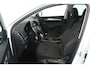 Skoda Karoq 1.5 TSI ACT Style (TREKHAAK, CAMERA, NAVIGATIE CARPLAY, CRUISE CONTROL, PARKEERSENSOREN)
