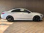 Mercedes-Benz CLA 180 Premium Plus AUT. PANORAMADAK SFEERVERLICHTING NAVIGATIE CAMERA AIRCO CRUISE STOELVERWARMING