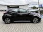 Toyota Yaris 1.5 Hybrid Dynamic CAMERA APPLE/ANDROID AD-CRUISE DAB+ KEYLESS LM-VELGEN