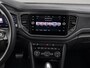 Volkswagen T-Roc 1.5 TSI 150pk DSG Sport · Camera · Trekhaak · Navigatie · Stoelverwarming · 18'' Inch ·