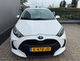 Toyota Yaris 1.5 Hybrid Active AIRCO / CRUISE / ACHTERUITRIJCAMERA / 1e EIGENAAR / TOPSTAAT