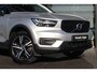 Volvo XC40 2.0 T4 R-Design | Elec. Trekhaak | BLIS | Pilot ass. | Camera | H&K