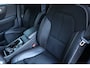 Volvo XC40 2.0 T4 R-Design | Elec. Trekhaak | BLIS | Pilot ass. | Camera | H&K