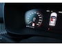 Volvo XC40 2.0 T4 R-Design | Elec. Trekhaak | BLIS | Pilot ass. | Camera | H&K