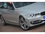 BMW 3-Serie Touring 320d EfficientDynamics Edition High Executive | Navigatie | Sportstoelen | Leer | Stoelverwarming | Cruise-control | Airco | NL auto!! | Slechts 90.203 km! Eerste eigenaar!