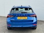 Skoda Octavia Combi 1.0 e-TSI Ambition Automaat ElectrTrekhaak Clima Carplay Navi Digitaal Dash Sfeerverlichting All-Season banden