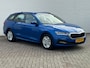 Skoda Octavia Combi 1.0 e-TSI Ambition Automaat ElectrTrekhaak Clima Carplay Navi Digitaal Dash Sfeerverlichting All-Season banden