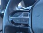 Peugeot e-2008 EV GT 50 kWh 95,7% Soh | Panoramadak | Trekhaak afneembaar | Camera | Parkeersensoren | Full map navigatie | Carplay/android auto |