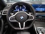 BMW 4-Serie Cabrio 420i High Executive M-Sport Sportstoelen Camera Curved dash Navigatie Airco-ecc 19 inch Sportvelgen App connect Cape York Green metallic Zwart sportleer