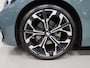 BMW 4-Serie Cabrio 420i High Executive M-Sport Sportstoelen Camera Curved dash Navigatie Airco-ecc 19 inch Sportvelgen App connect Cape York Green metallic Zwart sportleer
