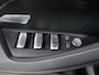 BMW 4-Serie Cabrio 420i High Executive M-Sport Sportstoelen Camera Curved dash Navigatie Airco-ecc 19 inch Sportvelgen App connect Cape York Green metallic Zwart sportleer