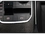 BMW 4-Serie Cabrio 420i High Executive M-Sport Sportstoelen Camera Curved dash Navigatie Airco-ecc 19 inch Sportvelgen App connect Cape York Green metallic Zwart sportleer