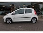 Peugeot 107 1.0-12V Millesim 200 5-DRS I AIRCO I ALL-SEASON UNIEK ! 27dkm !