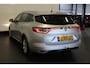 Renault Megane Estate 1.3 TCe Limited NL-Auto Airco | Navi | Cruise | Camera | LM velgen | €9.900,-