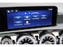Mercedes-Benz A-klasse 250 e AMG Line | Facelift | Panoramadak | Sfeerverlichting | Camera | Zitcomfortpakket | Keyless Go | Stoelverwarming | Widescreen |