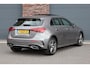 Mercedes-Benz A-klasse 250 e AMG Line | Facelift | Panoramadak | Sfeerverlichting | Camera | Zitcomfortpakket | Keyless Go | Stoelverwarming | Widescreen |