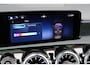 Mercedes-Benz A-klasse 250 e AMG Line | Facelift | Panoramadak | Sfeerverlichting | Camera | Zitcomfortpakket | Keyless Go | Stoelverwarming | Widescreen |