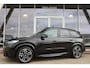 BMW iX1 (u11) XDRIVE30 313PK M-SPORT SHADOW LINE Panodak | Trekhaak | Navi | Adapt.Onderstel | Comfort Acces | Head Up | Harman Kardon | 19 Inch Lm |