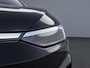 Volkswagen ID.7 Tourer Pro Business 77 kWh / 286pk Stuur- & Stoelverwarming · 360 Camera · Trekhaak · IQ.LIGHT ·  Head-Up Display