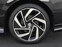 Volkswagen ID.7 Tourer Pro Business 77 kWh / 286pk Stuur- & Stoelverwarming · 360 Camera · Trekhaak · IQ.LIGHT ·  Head-Up Display