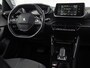 Peugeot 2008 1.2 PureTech Allure Pack Automaat (VIRTUAL COCKPIT, APPLE CARPLAY, GROOT NAVI, 360 CAMERA, STOELVERWARMING, SPORTSTOELEN, LEDER, GETINT GLAS, ADAPTIVE CRUISE, NIEUWSTAAT)