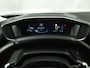 Peugeot 2008 1.2 PureTech Allure Pack Automaat (VIRTUAL COCKPIT, APPLE CARPLAY, GROOT NAVI, 360 CAMERA, STOELVERWARMING, SPORTSTOELEN, LEDER, GETINT GLAS, ADAPTIVE CRUISE, NIEUWSTAAT)
