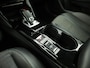 Peugeot 2008 1.2 PureTech Allure Pack Automaat (VIRTUAL COCKPIT, APPLE CARPLAY, GROOT NAVI, 360 CAMERA, STOELVERWARMING, SPORTSTOELEN, LEDER, GETINT GLAS, ADAPTIVE CRUISE, NIEUWSTAAT)