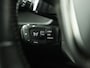 Peugeot 2008 1.2 PureTech Allure Pack Automaat (VIRTUAL COCKPIT, APPLE CARPLAY, GROOT NAVI, 360 CAMERA, STOELVERWARMING, SPORTSTOELEN, LEDER, GETINT GLAS, ADAPTIVE CRUISE, NIEUWSTAAT)