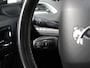 Peugeot 208 1.2 110PK Allure | AUTOMAAT | AppleCarplay/AndroidAuto | Panoramadak | Armsteun | Parkeersensoren | FULL LED | Navigatie | Lederen Stuurwiel | Camera | Climate Control | Cruise Control | 16" LMV | Isofix | Privacy Glass |