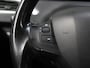 Peugeot 208 1.2 110PK Allure | AUTOMAAT | AppleCarplay/AndroidAuto | Panoramadak | Armsteun | Parkeersensoren | FULL LED | Navigatie | Lederen Stuurwiel | Camera | Climate Control | Cruise Control | 16" LMV | Isofix | Privacy Glass |
