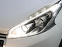 Peugeot 208 1.2 110PK Allure | AUTOMAAT | AppleCarplay/AndroidAuto | Panoramadak | Armsteun | Parkeersensoren | FULL LED | Navigatie | Lederen Stuurwiel | Camera | Climate Control | Cruise Control | 16" LMV | Isofix | Privacy Glass |
