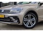 Volkswagen Tiguan 1.4 TSI ACT Highline Business R | Dealer Onderhouden | Led | Virtual | Stoelverwarming | Trekhaak | Carplay