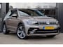 Volkswagen Tiguan 1.4 TSI ACT Highline Business R | Dealer Onderhouden | Led | Virtual | Stoelverwarming | Trekhaak | Carplay