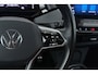 Volkswagen ID.3 First Max 58 kWh | Trekhaak | Panoramadak | Org NL | Sportstoelen | NAP | Camera | LED |