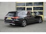 Mercedes-Benz C-klasse Estate 300 e 204PK! Automaat Luxury Line Limited BJ2022 Lmv 17" | Led V+A | Pdc | Elek. achterklep | Achteruitrijcamera | App-Connect | Navi | Virtual cockpit | Sfeerverlichting | Cruise control | Verwarmde voorstoelen | Nw-model! | SoH 94.6% + 2 laadkabels!