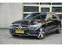 Mercedes-Benz C-klasse Estate 300 e 204PK! Automaat Luxury Line Limited BJ2022 Lmv 17" | Led V+A | Pdc | Elek. achterklep | Achteruitrijcamera | App-Connect | Navi | Virtual cockpit | Sfeerverlichting | Cruise control | Verwarmde voorstoelen | Nw-model! | SoH 94.6% + 2 laadkabels!