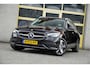 Mercedes-Benz C-klasse Estate 300 e 204PK! Automaat Luxury Line Limited BJ2022 Lmv 17" | Led V+A | Pdc | Elek. achterklep | Achteruitrijcamera | App-Connect | Navi | Virtual cockpit | Sfeerverlichting | Cruise control | Verwarmde voorstoelen | Nw-model! | SoH 94.6% + 2 laadkabels!