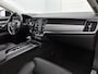 Volvo V90 2.0 T4 Momentum | Automaat | Trekhaak | ACC | ECC | Stoel + Stuur + Achterbank Verwarming | 18"LMV | PDC | LED dagrijverlichting |