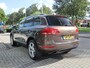 Volkswagen Touareg 3.0 TSI Hybrid Highline Navi / Luchtvering / Camera  /Leder / Pdc / Elekramen / Volledig onderhouden / Keurige auto / Nieuwe Apk /