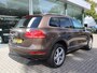 Volkswagen Touareg 3.0 TSI Hybrid Highline Navi / Luchtvering / Camera  /Leder / Pdc / Elekramen / Volledig onderhouden / Keurige auto / Nieuwe Apk /