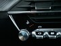 Peugeot e-2008 GT Avantage 54kWh 156pk Automaat MASSAGE | CAMERA VOOR + ACHTER | DODE HOEK | ACTIVE LANE ASSIST | DAB