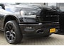 Dodge Ram 1500 5.7 V8 4x4 Crew Cab Laramie / Luchtvering / Panoramadak / N.A.P.