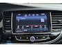 Opel Mokka X 1.4 Turbo Online Edition 140pk | Automaat | Navigatie | Parkeersensoren | Cruise Control | Apple Carplay - Android Auto | Lichtmetalen Velgen | Trekhaak