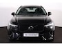 Volvo XC60 T6 Recharge AWD Ultra Dark - Luchtvering - Panorama/schuifdak - IntelliSafe Assist & Surround - 360º Camera - Harman/Kardon audio - Adaptieve LED koplampen - Verwarmde voorstoelen, stuur & achterbank - Parkeersensoren voor & achter - Elektr. bedienb. voorstoelen met geheugen - Head up display - Draadloze tel. lader - Extra getint glas - Inklapbare trekhaak - 20' LMV