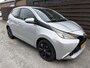 Toyota Aygo 1.0 VVT-i x-play / AC / CAMERA / GR.SCHERM / NAP