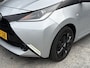 Toyota Aygo 1.0 VVT-i x-play / AC / CAMERA / GR.SCHERM / NAP