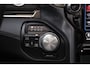 Dodge Ram LIMITED 5.7 V8 HEMI | TOP STAAT | BOM VOL | HUD | LUCHTVERING | STRIPING | BREDE WIELEN | OPEN UITLAAT KLEP | ADAPTIVE | PANO | DC | CREW CAB | DUBBELE CABINE | 5 PERSOONS |